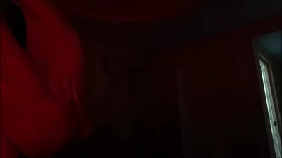 今晚终于去了邻居家里操她，可惜不让开灯0531dd